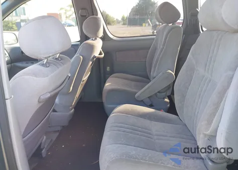 2000 Toyota Sienna Le z USA, uszkodzony, nr VIN 4T3ZF13C4YU209962